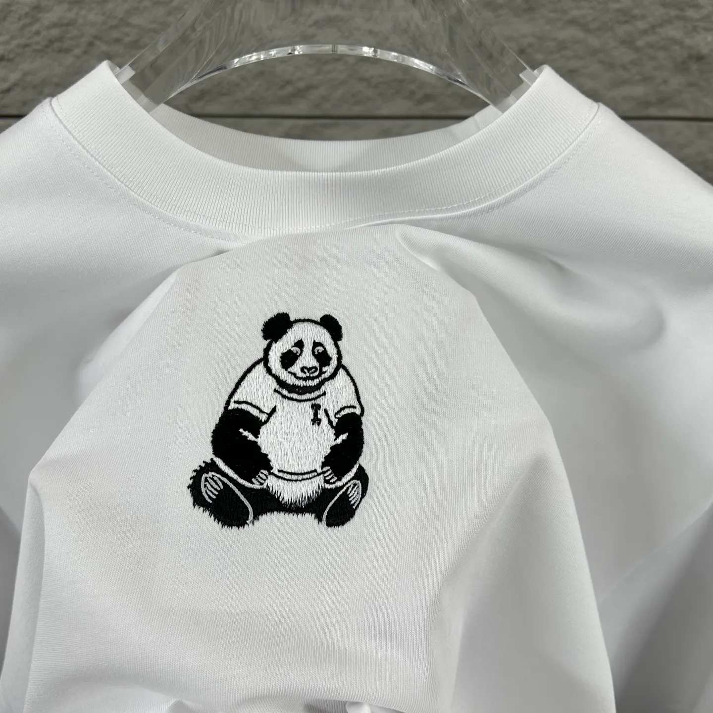 Ami Love 2026 Spring and Summer Style Classic Simple Black White Giant Panda Three-dimensional Embroidery Personalized Logo Customized Double Yarn Plain Cotton Fabric Short-sleeved T-shirt Men and Women Same Style Color: Black White Size: S (90-130 pounds) M (120-150 pounds) L (140-165 pounds) XL (160-180 pounds) XXL (180-210 pounds)